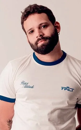 William Oliveira