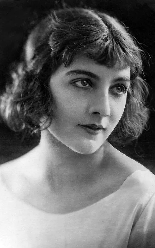 Queenie Thomas