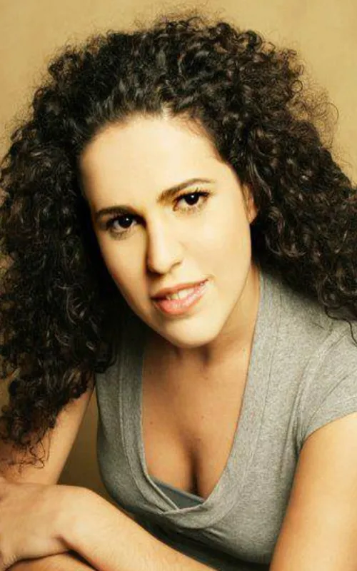 Camila Vaz