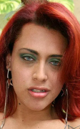 Rayna Leah