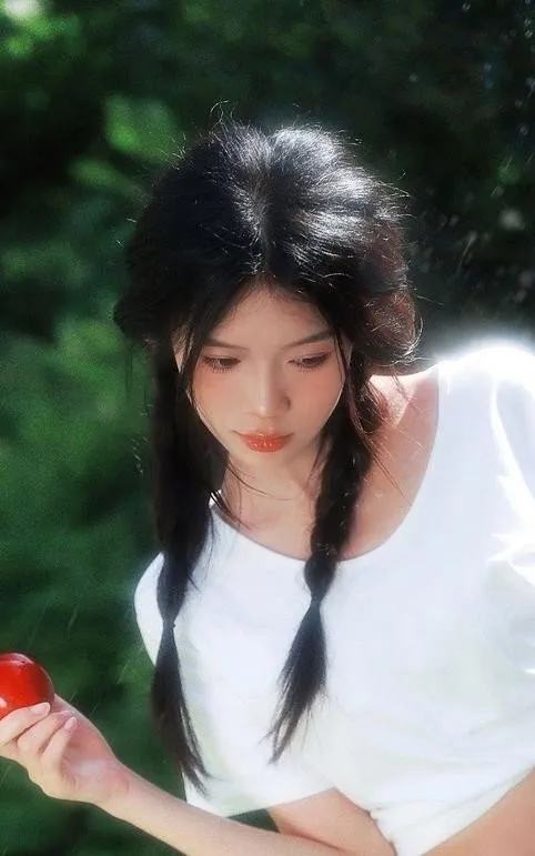 Jiang Yujie
