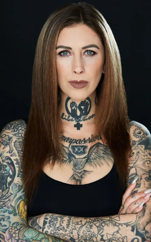 Mya Wollf