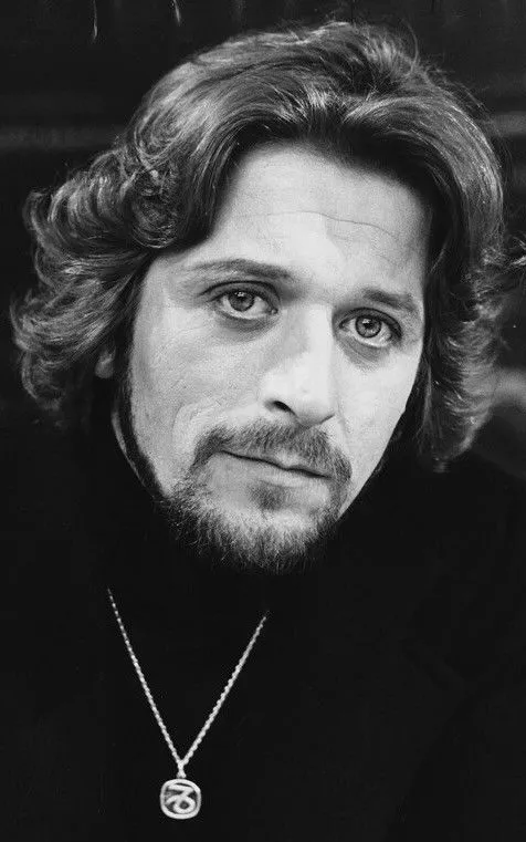 Albert Millaire