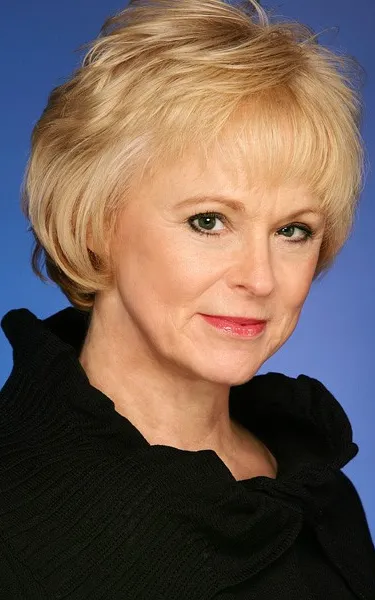 Debbe Hirata