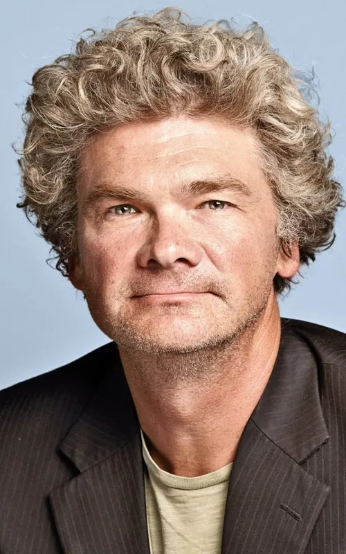 Simon Farnaby