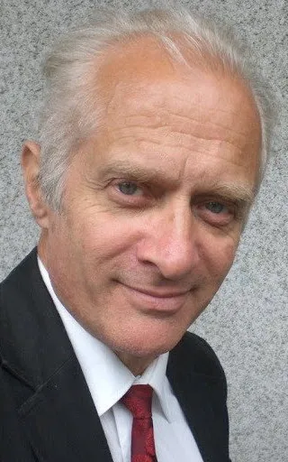 Curtis Matthew