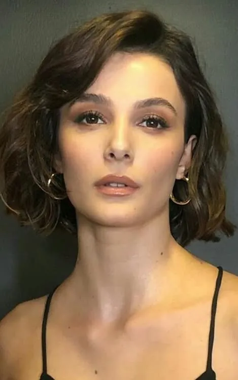 Büşra Develi