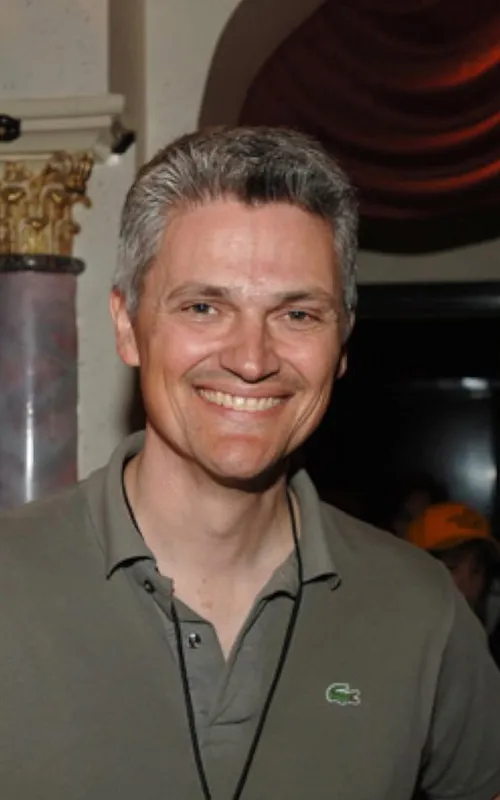 Ron Farrar Brown