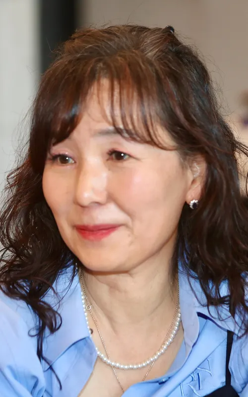 Gong Ji-young