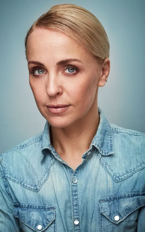 Julie R. Ølgaard