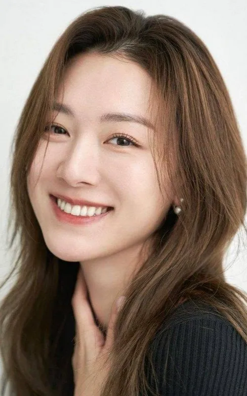 Venus Wong Man-Yik