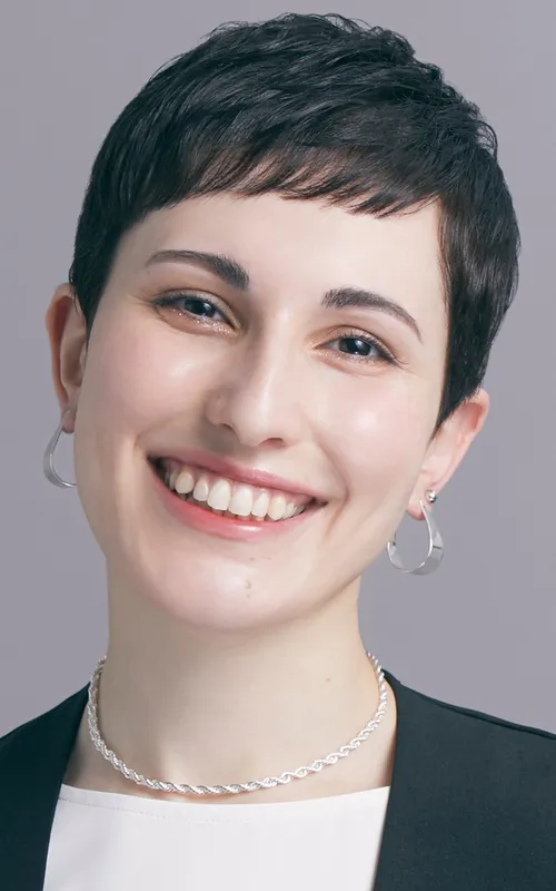 Farahnaz Nikray