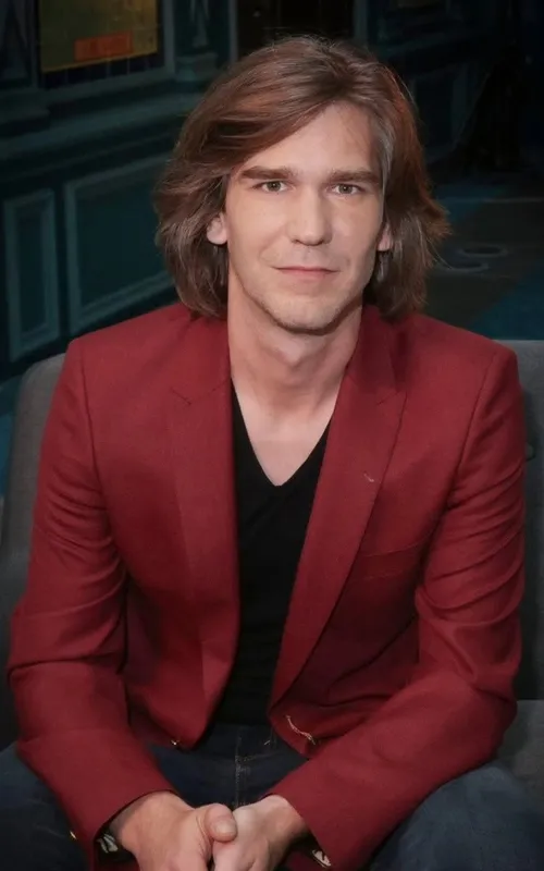 Amaury Vassili