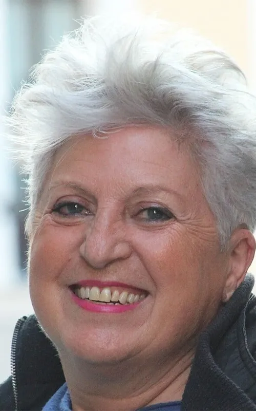 Paula Arjona