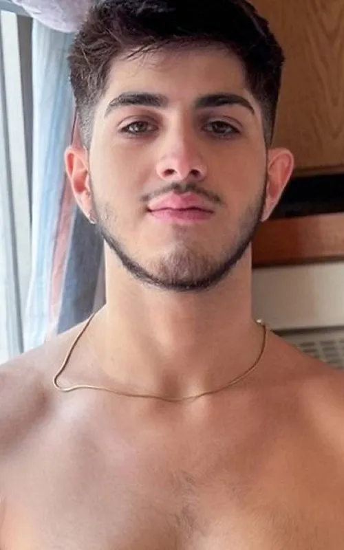 Leon Giok