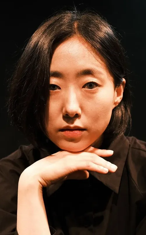 Ha Si-yeon