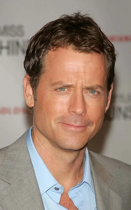 Greg Kinnear