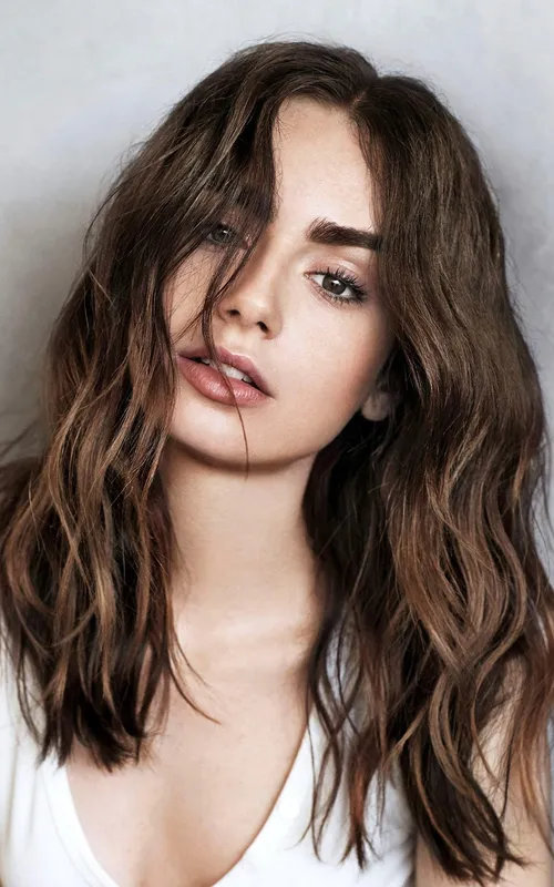 Lily Collins