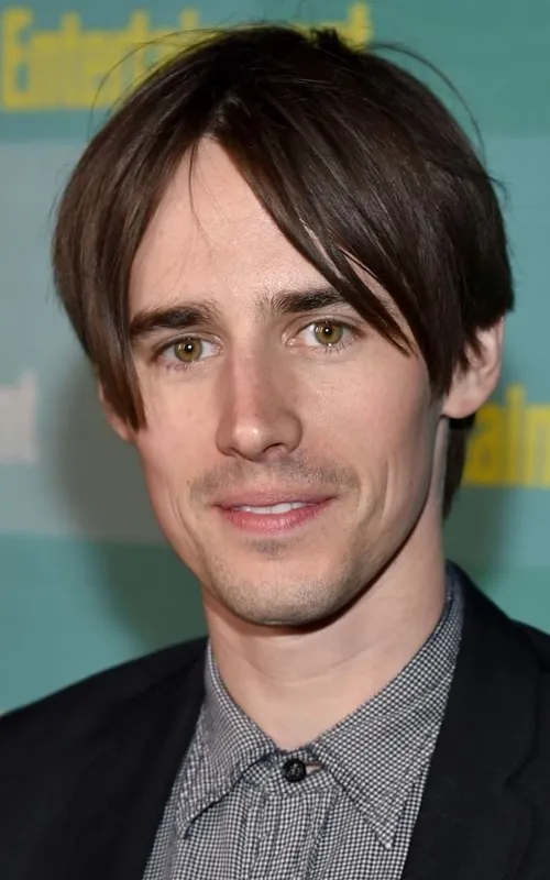 Reeve Carney