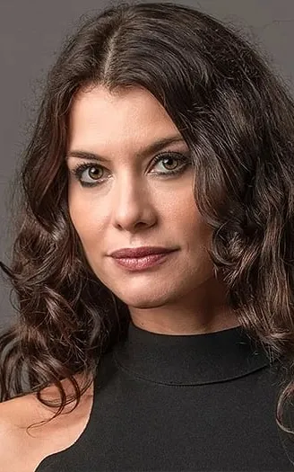 Alinne Moraes