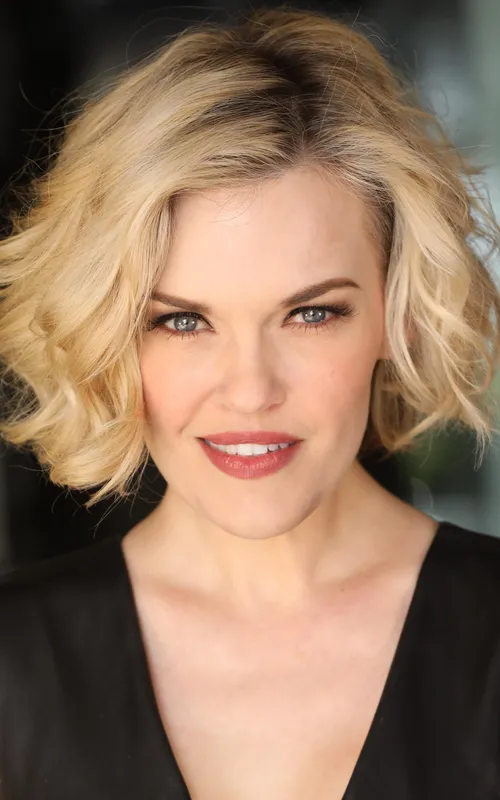 Kari Wahlgren