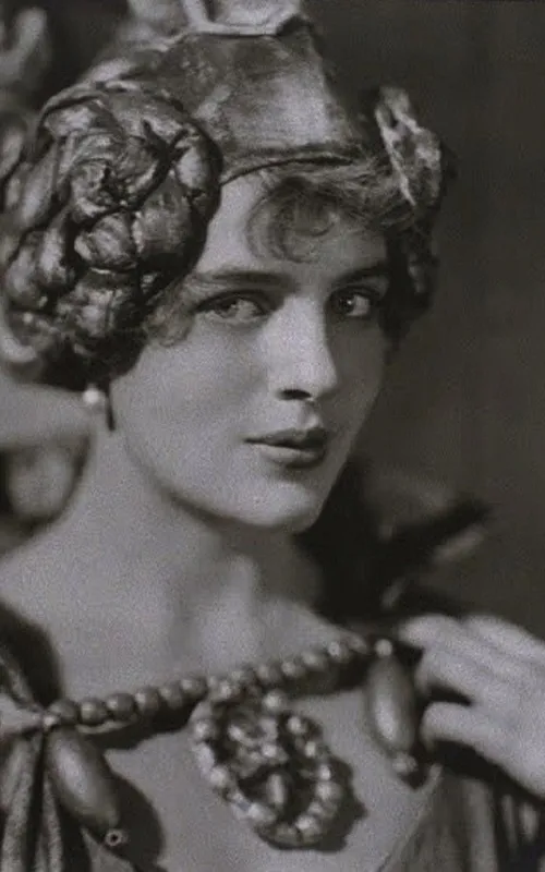 Rosamond Pinchot