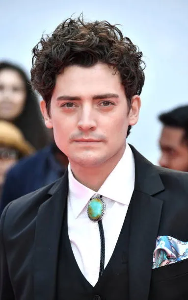 Aneurin Barnard