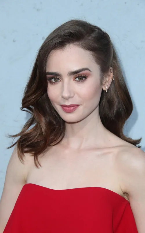 Lily Collins