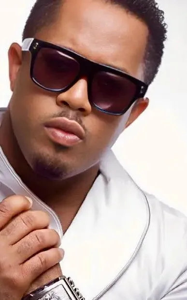 Mike Ezuruonye
