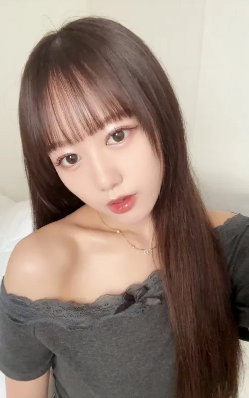 綾美なな