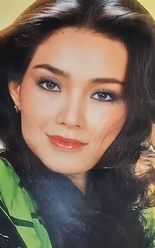 Eva Arnaz