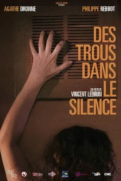 Des trous dans le silence