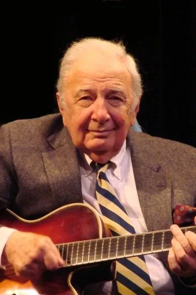 Bucky Pizzarelli