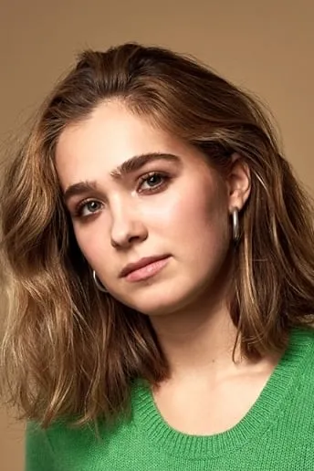 Haley Lu Richardson