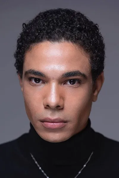 César Domínguez