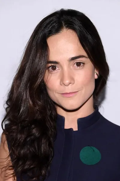 Alice Braga