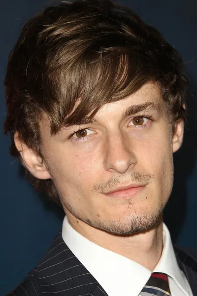 Giles Matthey