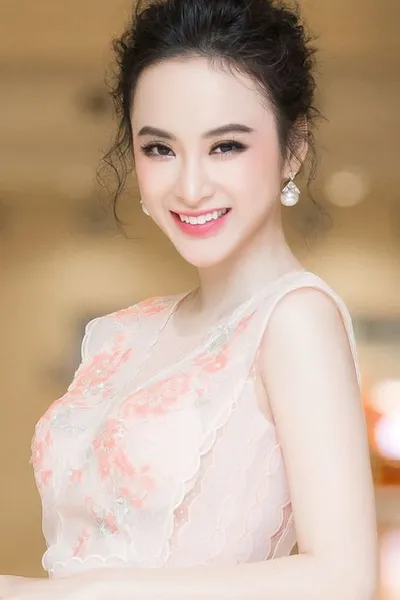 Angela Phương Trinh