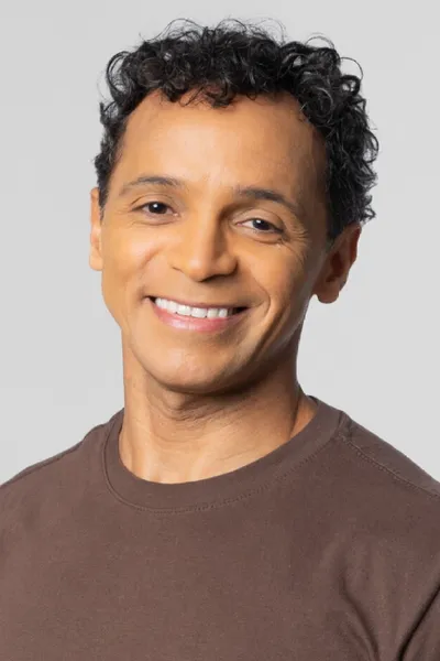 Regi Santos