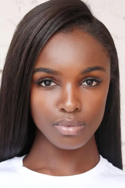 Leomie Anderson