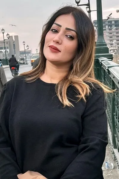 Dunya Aaziz