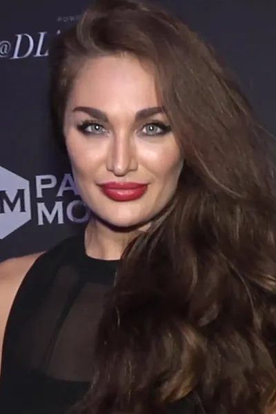 Tala Golzar