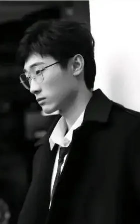 Zhenyan Liu