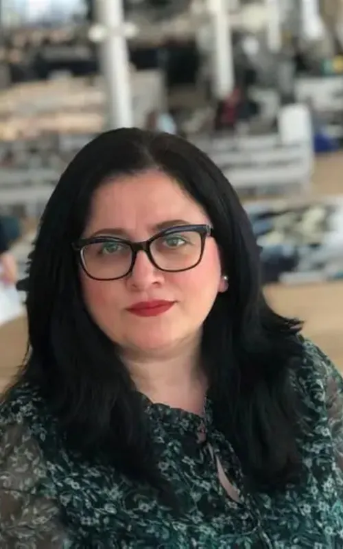 Shakiba Adill