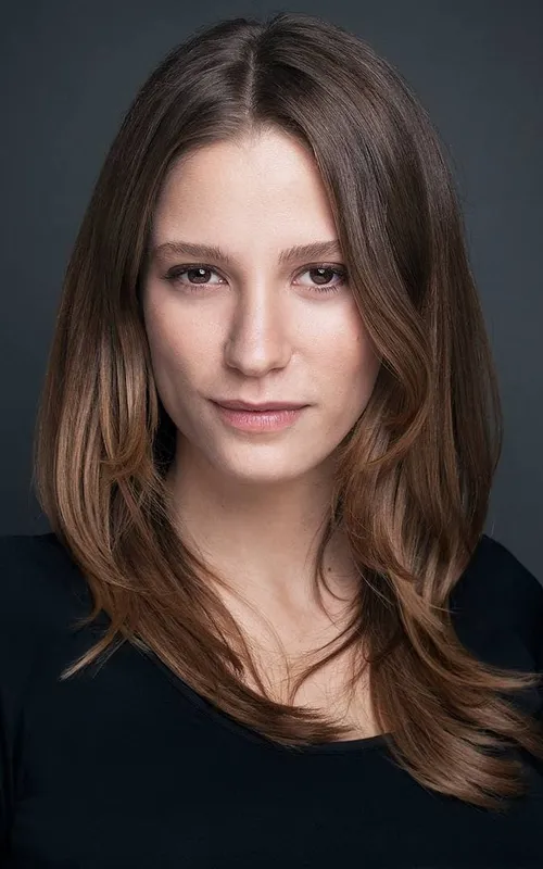 Serenay Sarıkaya