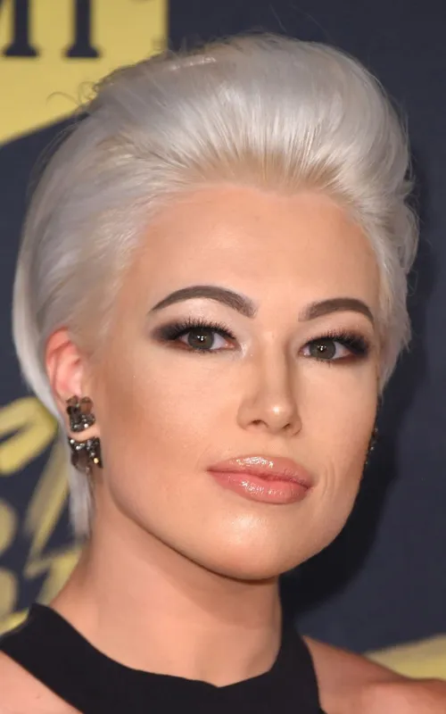 Ashlee Hewitt