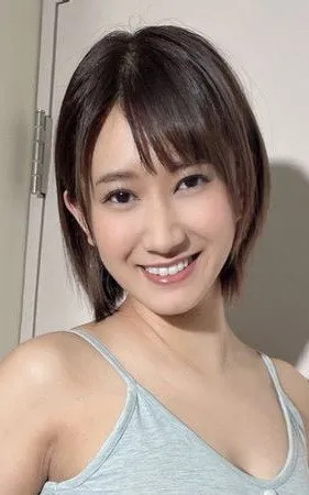 Momo Minami