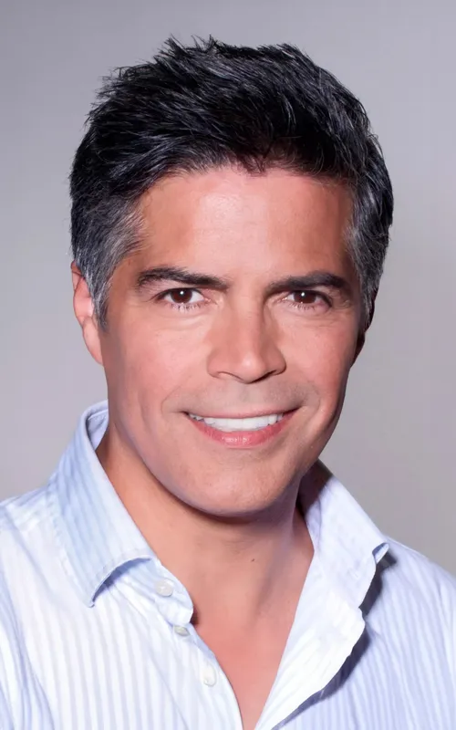 Esai Morales