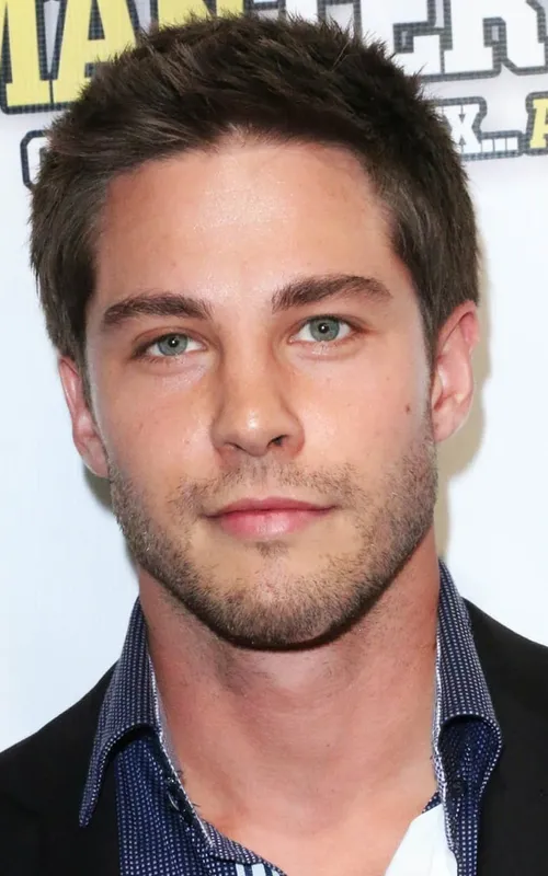 Dean Geyer