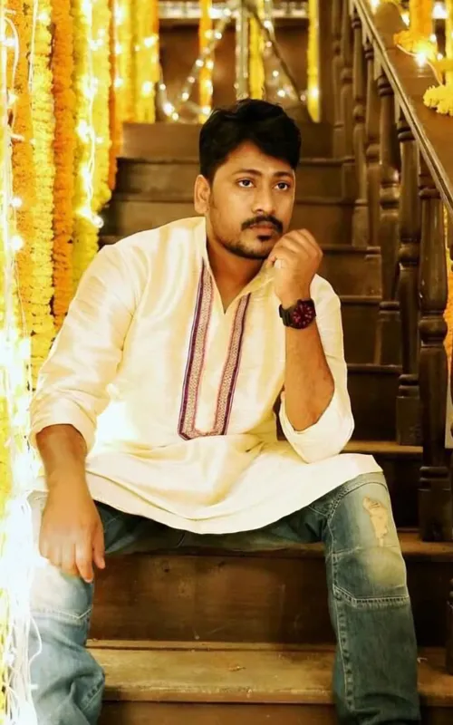 Josh Ravi